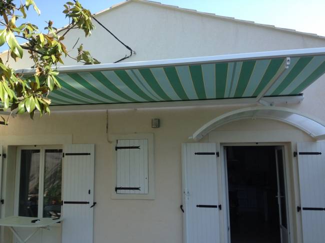 Store Gignac la Nerthe