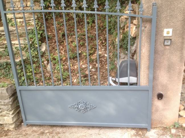 Portail aluminium Gardanne