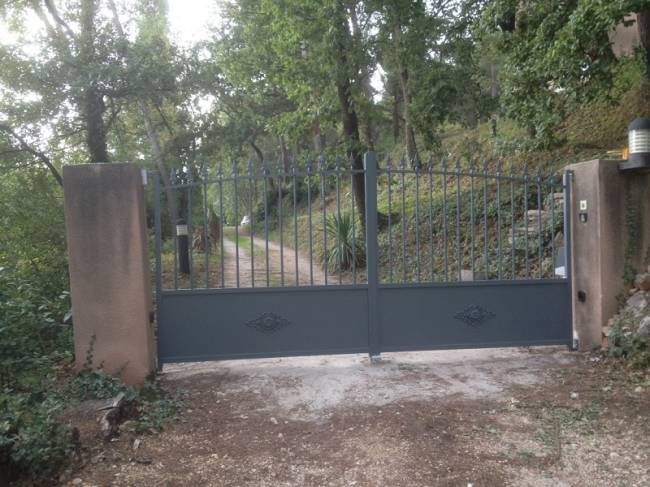 Portail aluminium Gardanne