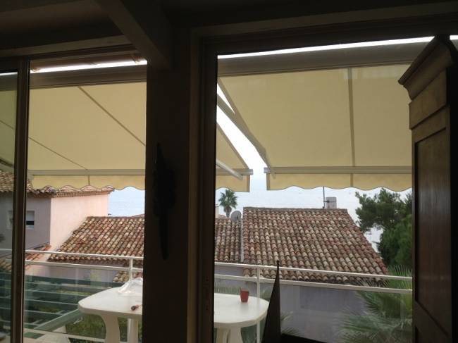 Store a bras Carry le Rouet