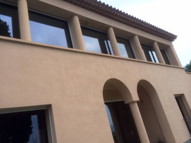 Fabrication  et  installation  de  baies  vitrées  et  de  porte  fenêtre  à Aix  en  Provence