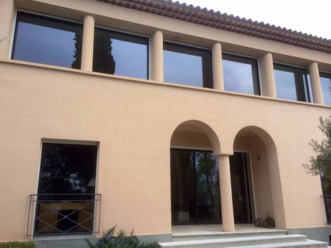Fabrication  et  installation  de  baies  vitrées  et  de  porte  fenêtre  à Aix  en  Provence