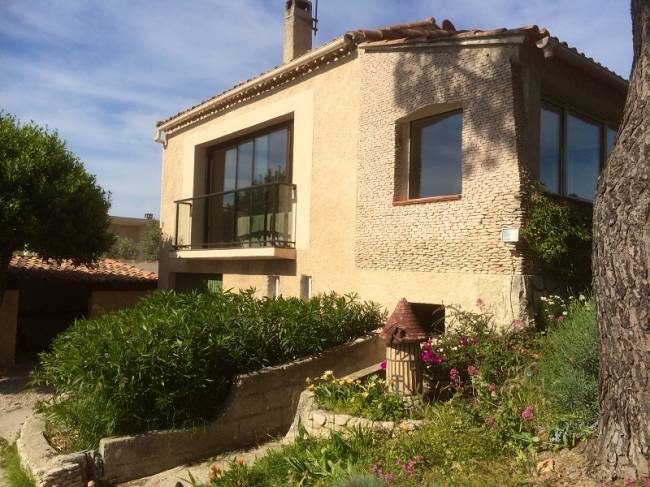 Fabrication  et  installation  de  baie  vitrée  à  Martigues