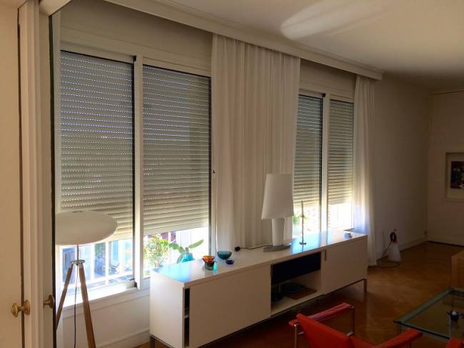 Fourniture et pose de fenêtres coulissantes aluminium alqué blanc à Marseille