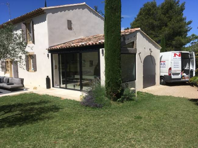 Pose de baies vitrées aluminium à Aix en Provence