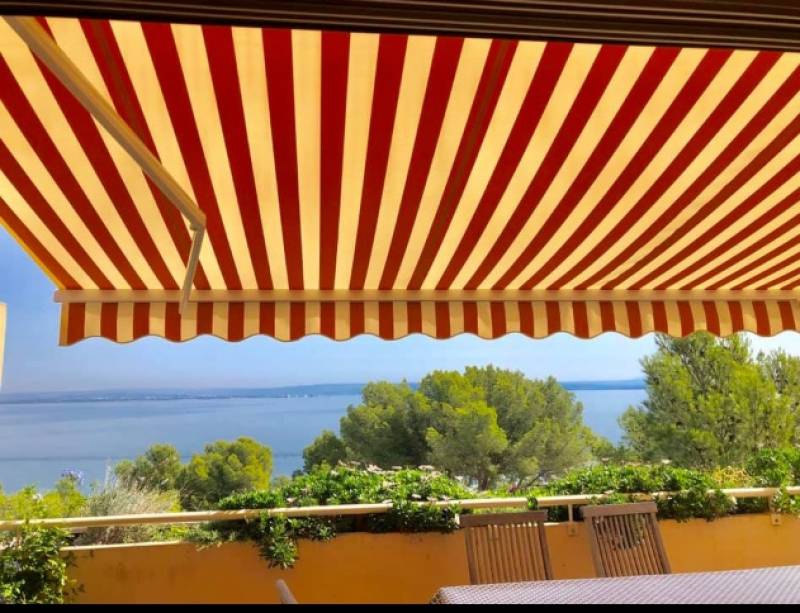 Pose de store à Martigues