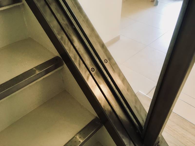 Garde corps vitré en fer thermolaqué à Ensuès la Redonne