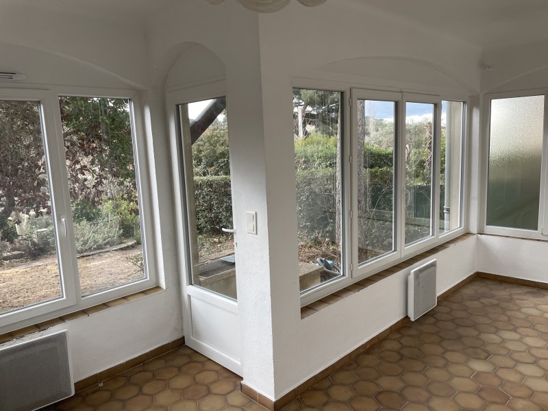 Réalisation de menuiseries en PVC sous cintrages