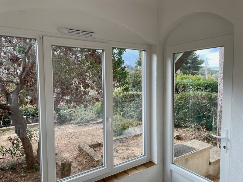 Réalisation de menuiseries en PVC sous cintrages