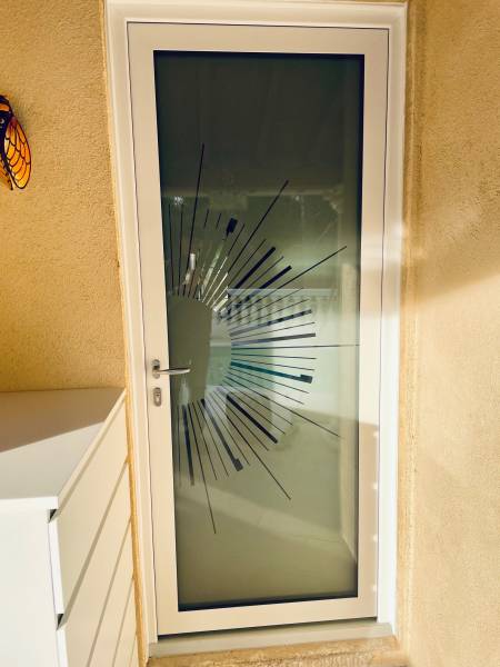 Installation de portes d'entrée sur mesure Euradif dans les Bouches du Rhône