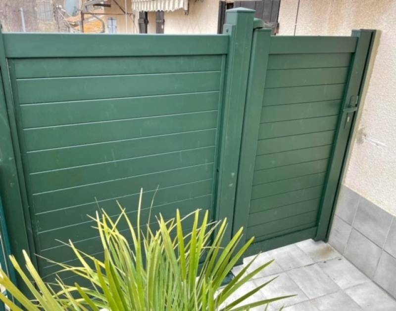 Réalisation d'une cloture et d'un portillon en aluminium à Martigues